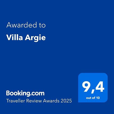Villa Argie เนอา เอปิดาวรอส ภายนอก รูปภาพ